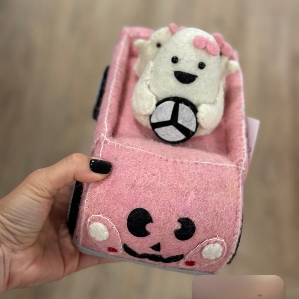 halloween pink car ghost felt
